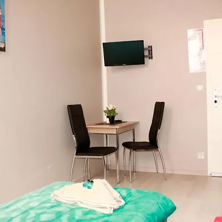 Amaya Berlin